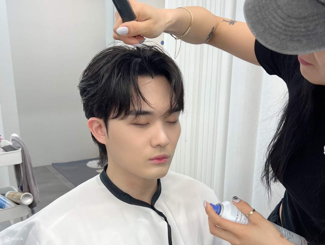 Layanan Tata Rias dan Penataan Rambut Profesional di Gangnam